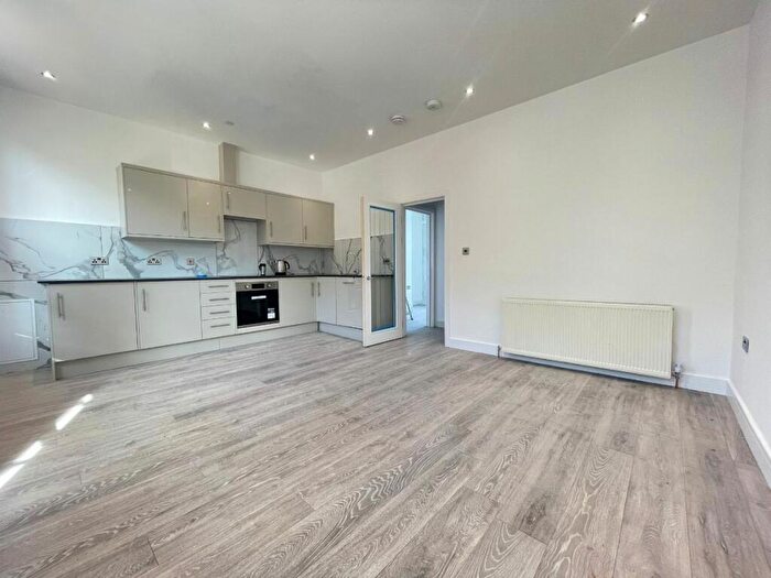 1 Bedroom Flat To Rent In Malden Road, London, NW5