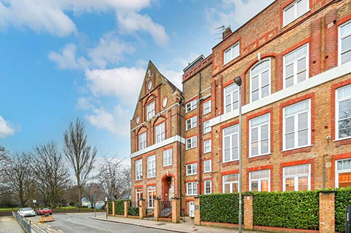 1 Bedroom Flat To Rent In Este Road, Little India, London, SW11