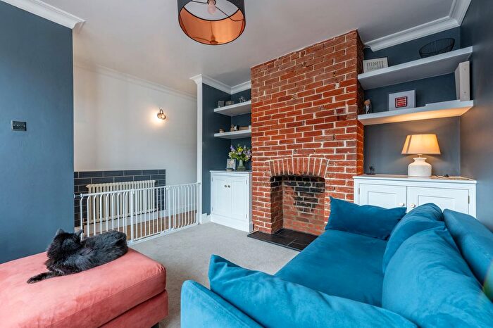 2 Bedroom Terraced House For Sale In Nelson Road, Bishopstoke, Eastleigh, SO50