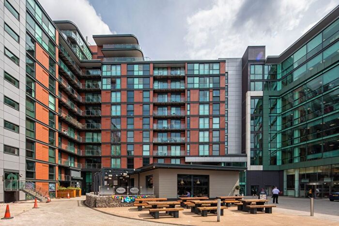 2 Bedroom Flat To Rent In Plaza Quarter, Barnsley, South Yorkshire, S70