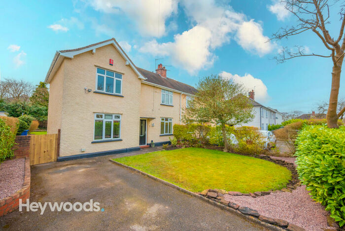 3 Bedroom Semi-Detached House To Rent In Whitfield Avenue, Westlands, Newcastle-under-Lyme, ST5