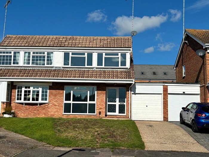 3 Bedroom Semi Detached House To Rent In Waylands, Swanley, BR8