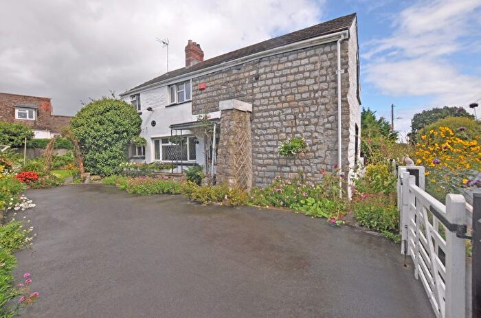 3 Bedroom Cottage For Sale In Charming Cottage, Bishton, Newport, NP18