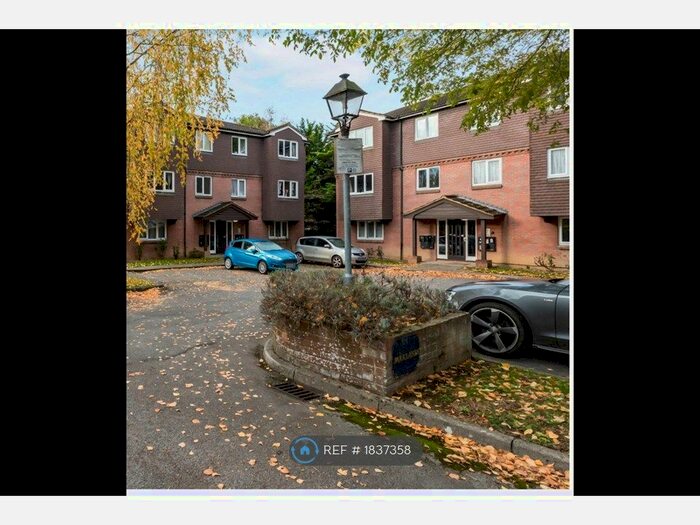 1 Bedroom Flat To Rent In Lynwood Road, Redhill, RH1