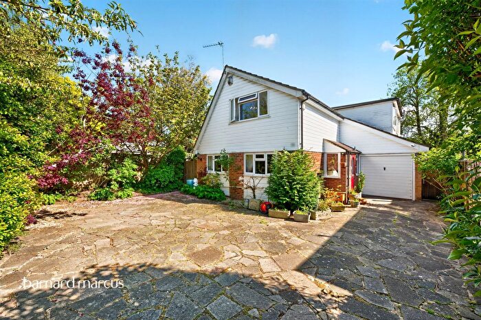4 Bedroom Detached House For Sale In Wellesford Close, Banstead, SM7