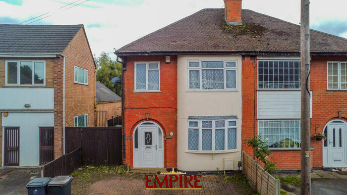 3 Bedroom House To Rent In Trinity Walk, Nuneaton, CV11