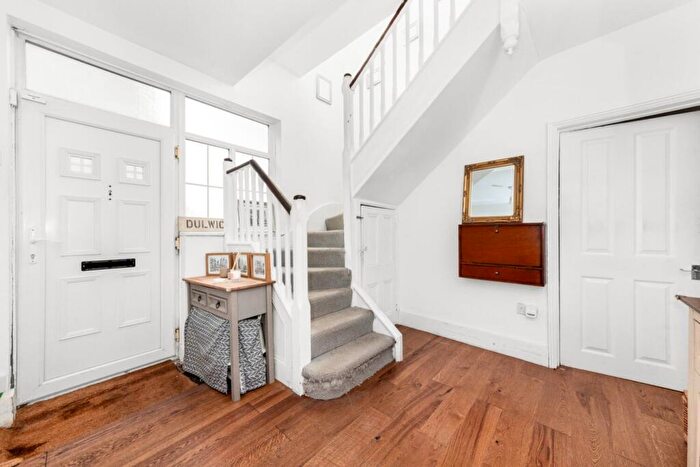 2 Bedroom Detached House For Sale In Sydenham Park Road, London, SE26