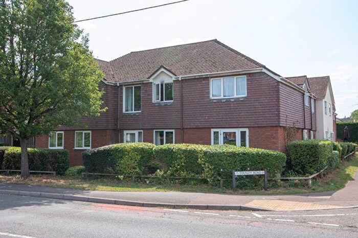 2 Bedroom Flat For Sale In Totton, SO40