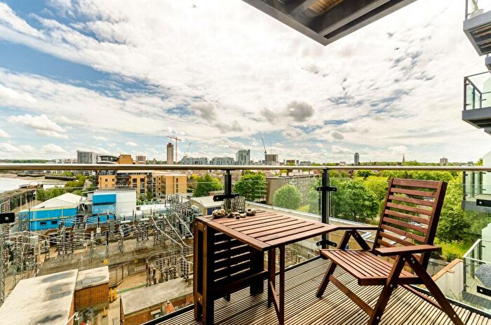 1 Bedroom Flat To Rent In Knights Tower, Deptford, London, SE8