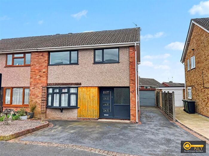 3 Bedroom Semi Detached House For Sale In Mersey Road, Bulkington, Bedworth, CV12