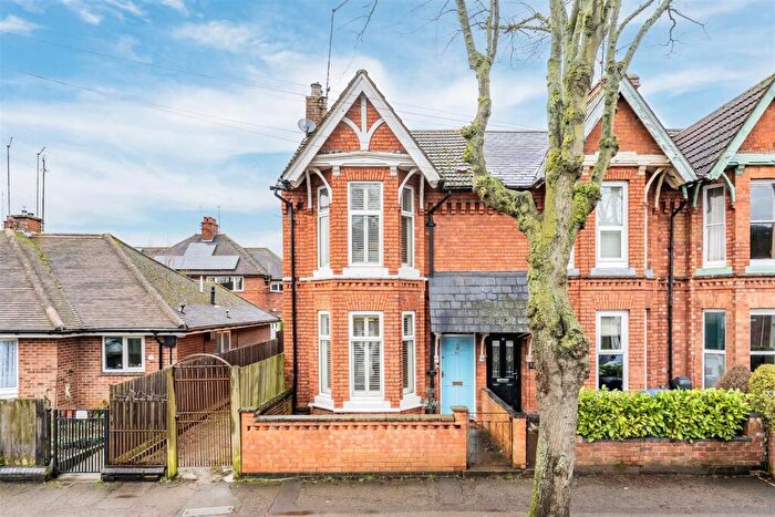 3 Bedroom End Of Terrace House For Sale In Broadway, Kettering, NN15