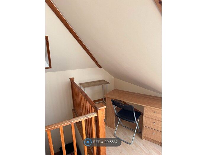 6 Bedroom Detached House To Rent In Alton Road, Bournemouth, BH10
