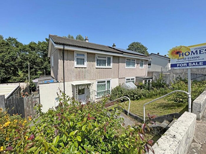 3 Bedroom Semi-Detached House For Sale In Shakespeare Road, Honicknowle, Plymouth, PL5