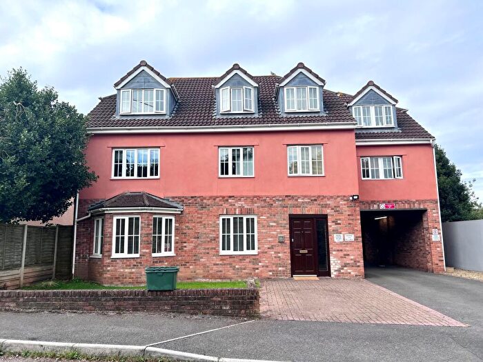 2 Bedroom Flat To Rent In Romo Court, Staple Hill, Bristol, BS16