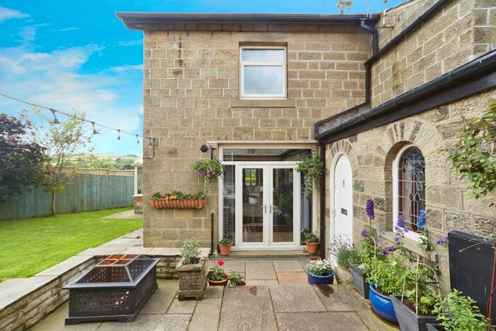 2 Bedroom Semi-Detached House For Sale In Keighley Road, Cowling, Keighley, BD22