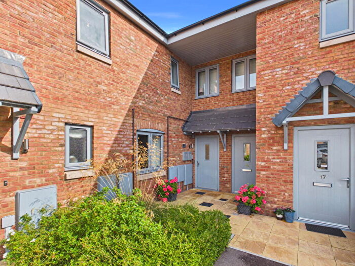 1 Bedroom Flat For Sale In Severn Bore Close, Newnham-on-Severn, GL14