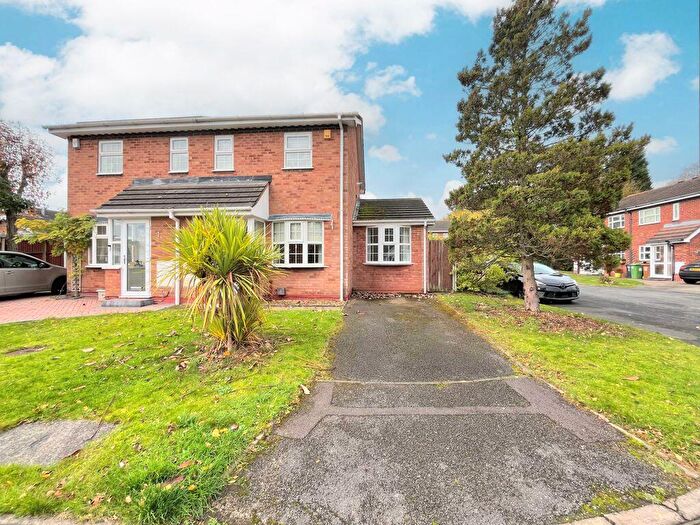 2 Bedroom Semi-Detached House For Sale In Gunstock Close, Streetly, Sutton Coldfield, B74