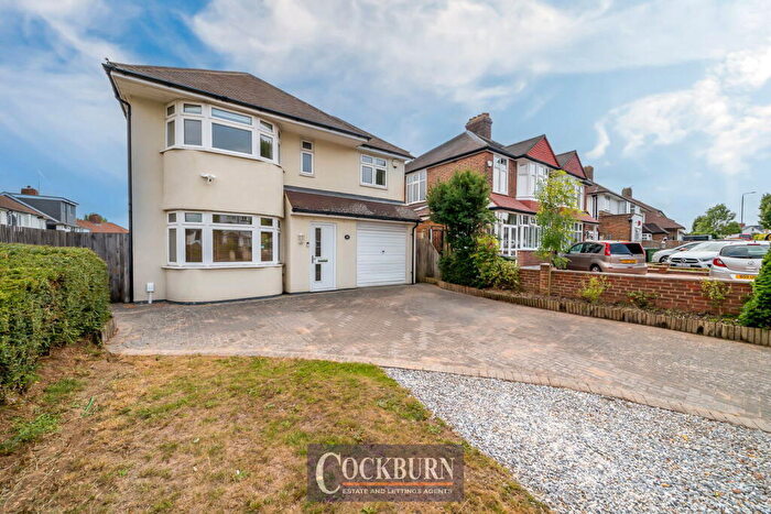 4 Bedroom Detached House For Sale In Green Lane, New Eltham, SE9