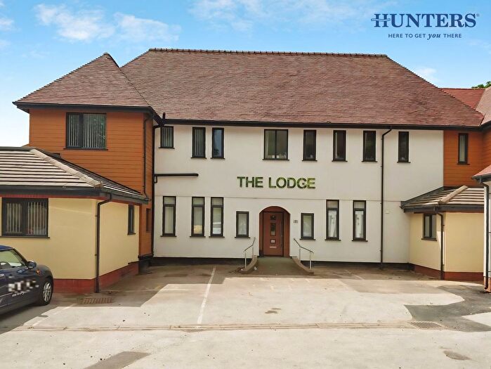 1 Bedroom Flat To Rent In The Lodge, New Penkridge Road, Cannock, WS11