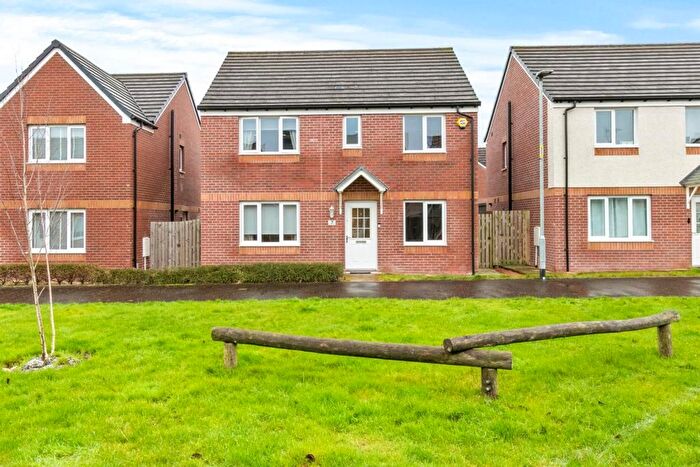 4 Bedroom Detached House For Sale In Patterton Range Way, Darnley, G53