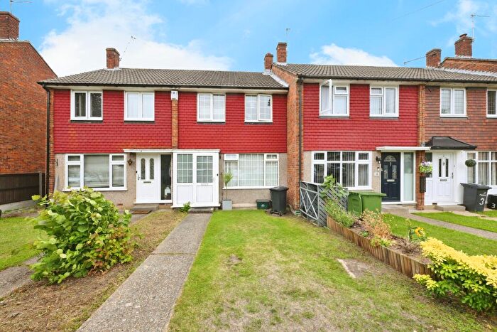 3 Bedroom Terraced House For Sale In Rainer Close, Waltham Cross, EN8