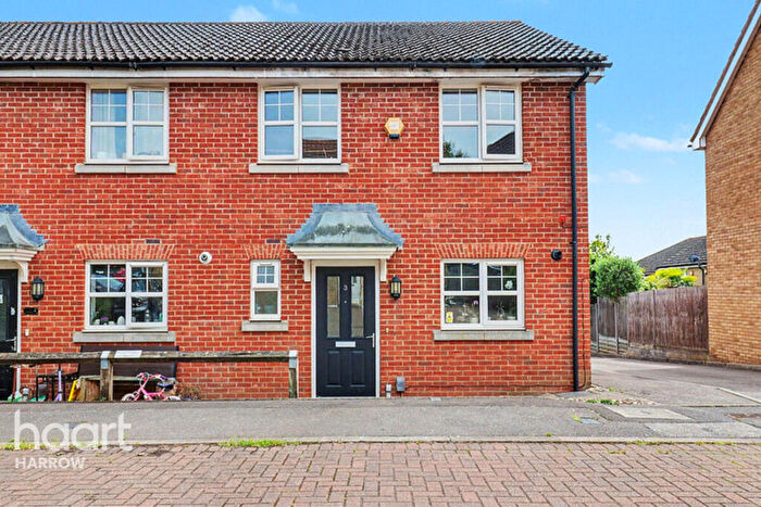 3 Bedroom End Of Terrace House For Sale In Aspen Grove, Eastcote, HA5