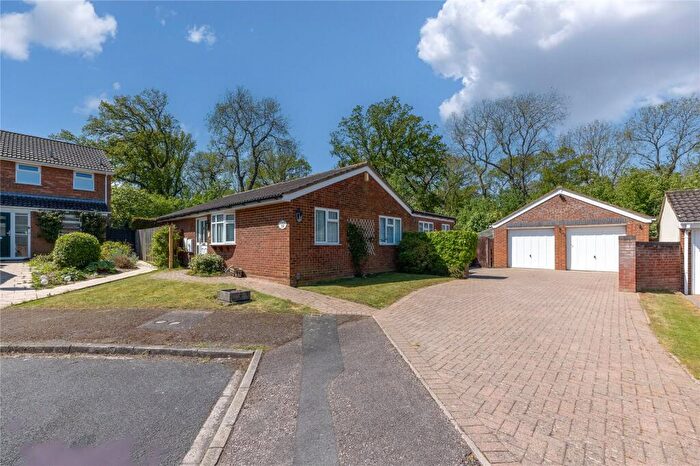 4 Bedroom Bungalow For Sale In Pevensey Grove, Flitwick, Bedfordshire, MK45