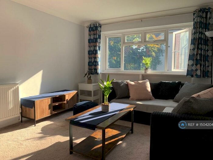 2 Bedroom Flat To Rent In Spencer Road, Croydon, CR2