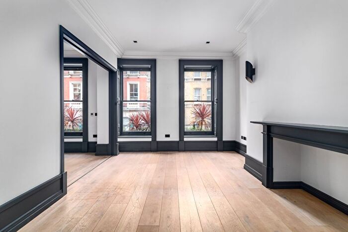 1 Bedroom Flat To Rent In King Street, London, WC2E