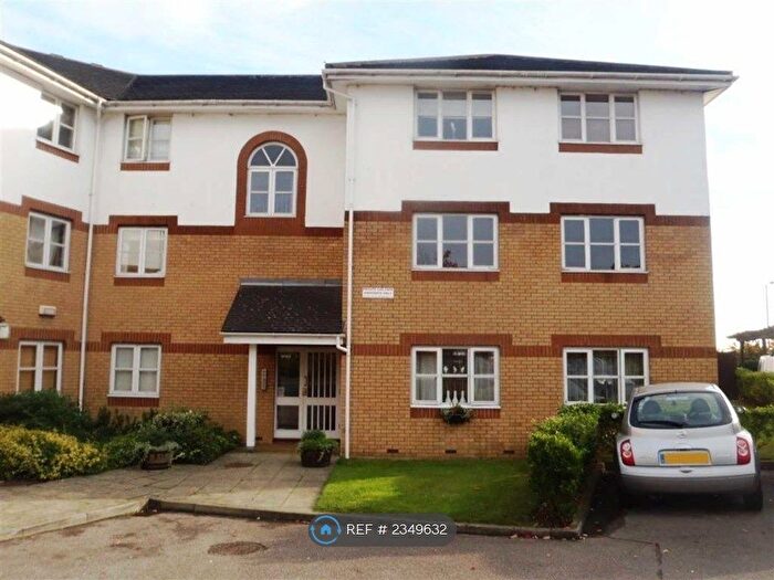 1 Bedroom Flat To Rent In Clifford Road, Grays, RM16