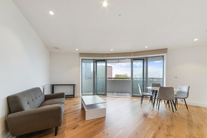 1 Bedroom Apartment To Rent In Vermillion Tower, Canning Town, London, E16