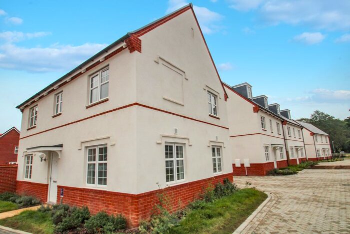 4 Bedroom Detached House To Rent In Iris Close, Colchester, CO4