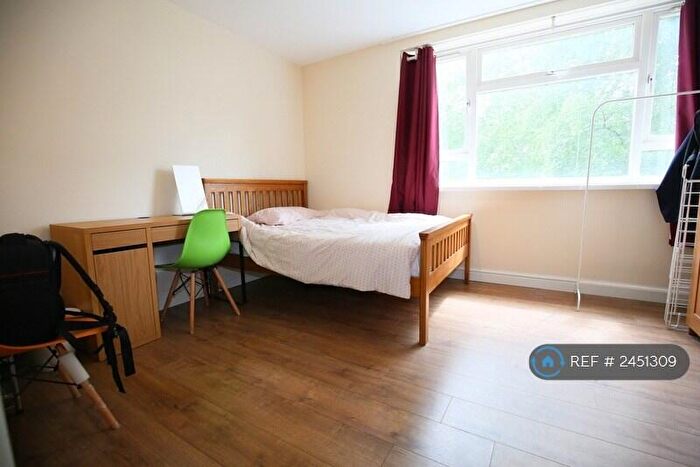 2 Bedroom Flat To Rent In Fennel House, Coventry, CV1