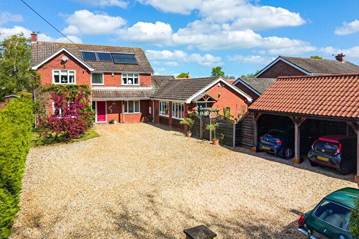 5 Bedroom Detached House For Sale In Rockland All Saints, Attleborough, NR17
