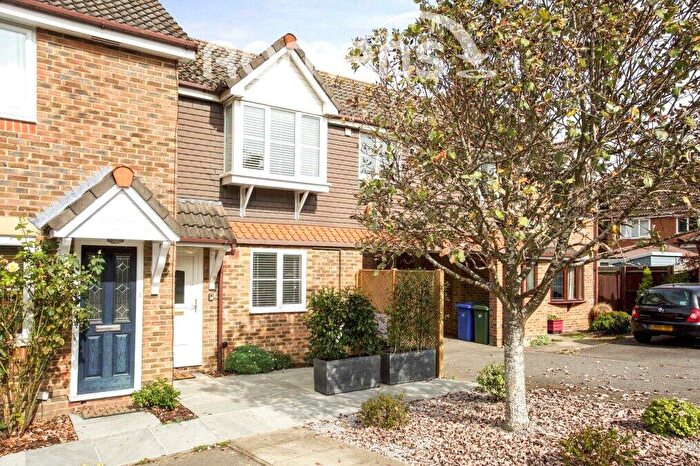 2 Bedroom Terraced House For Sale In Samian Place, Binfield, Bracknell, RG42
