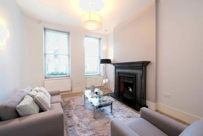 2 Bedroom Flat To Rent In Queen Anne Street, Marylebone, W1G
