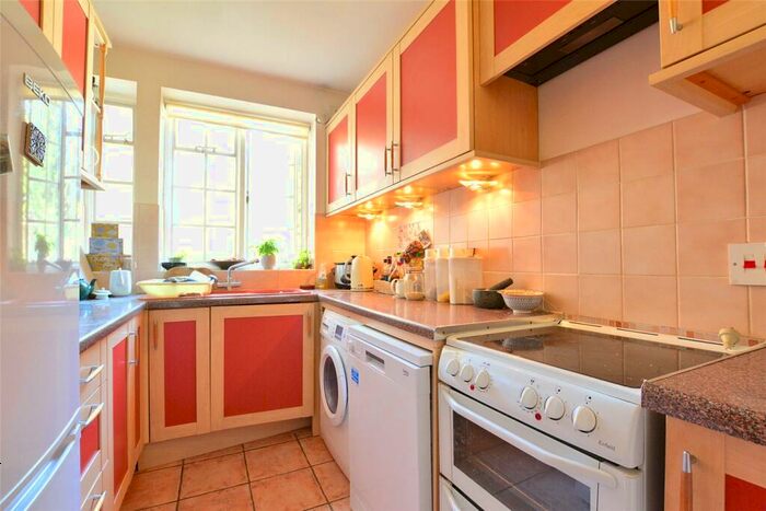 2 Bedroom Apartment To Rent In Belmont Hall Court, Belmont Grove, London, SE13