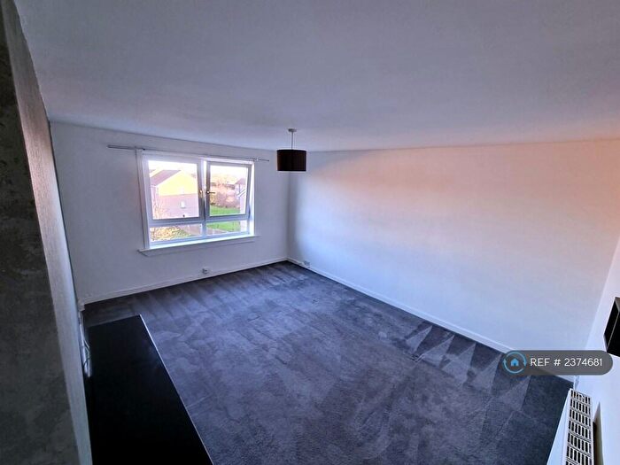 2 Bedroom Flat To Rent In Aboyne Avenue, Dundee, DD4