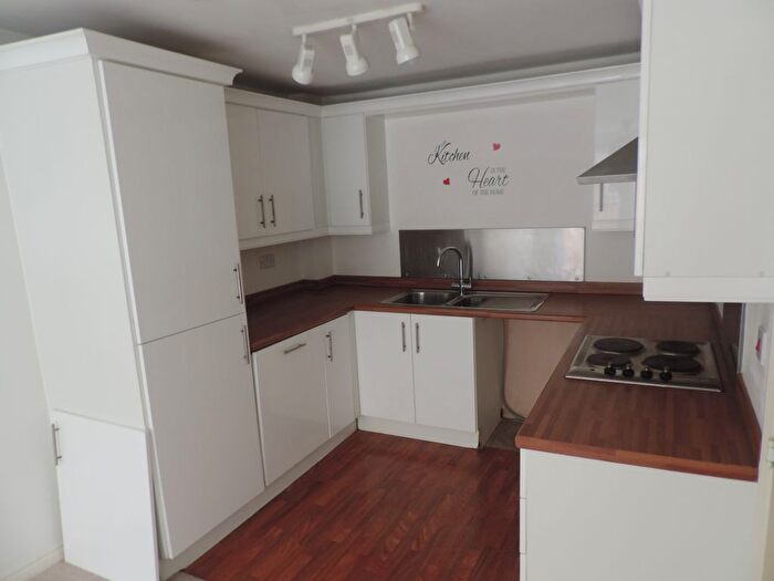 2 Bedroom Flat To Rent In Harrowby Street, Cardiff, CF10