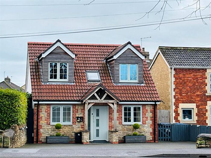 3 Bedroom Detached House For Sale In Semington Road, Melksham, SN12