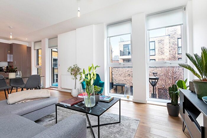 2 Bedroom Flat To Rent In Amelia Street, London, SE17