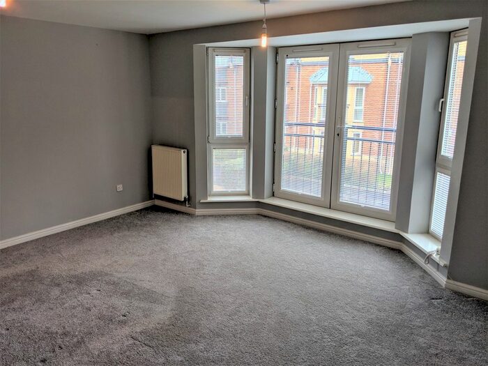 2 Bedroom Flat To Rent In The Slipway, Penarth CF64