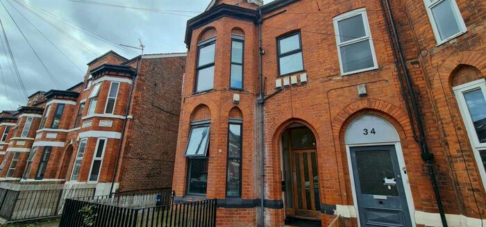 2 Bedroom Flat To Rent In Central Road, Manchester, M20