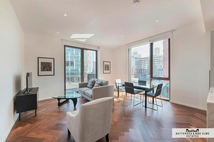 2 Bedroom Flat To Rent In Ambassador Building, Embassy Gardens, SW11