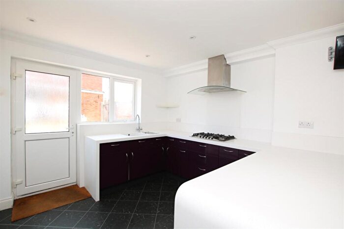 4 Bedroom Terraced House To Rent In Barnsnap Close, Horsham, RH12