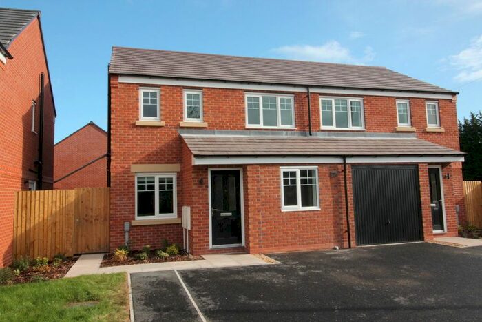 4 Bedroom Semi-Detached House To Rent In Drill Hall Place, Newport, TF10