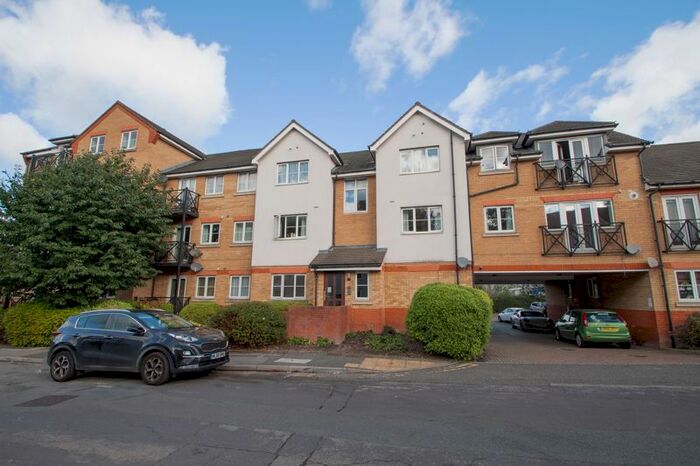 2 Bedroom Flat To Rent In Charles Street, Greenhithe, DA9