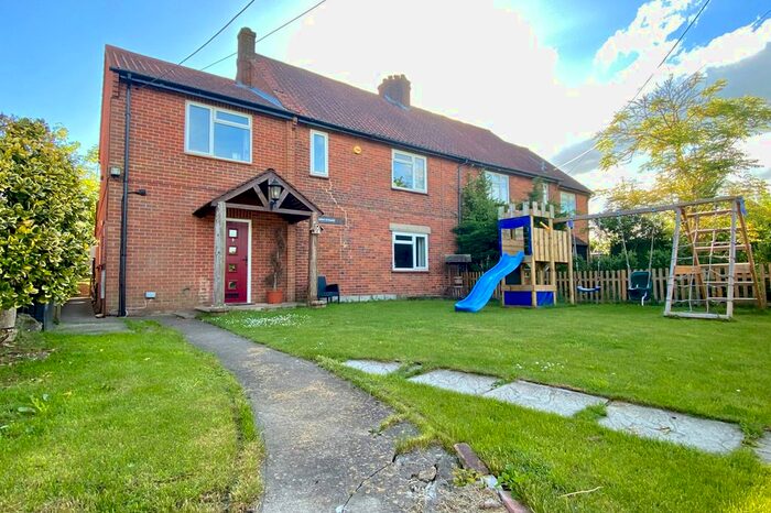 4 Bedroom Semi-Detached House For Sale In Brightwell Baldwin, Watlington, OX49
