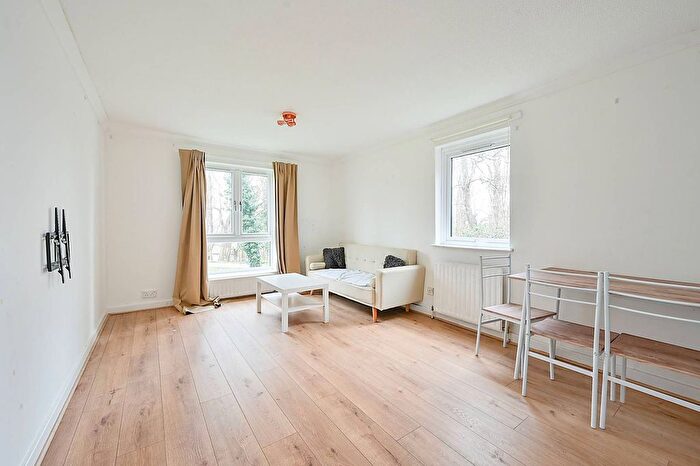 1 Bedroom Flat To Rent In Anstice Close, Grove Park, London, W4