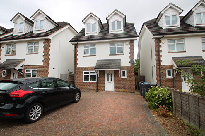 4 Bedroom Detached House To Rent In Orchard Avenue, Shirley, CR0